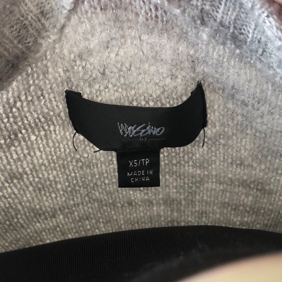 🎉3/$20🎉 Mossimo Gray Sweater XS - Picture 3 of 3
